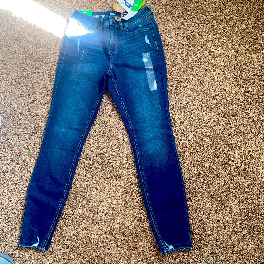 A eco friendly pants that have never been worn